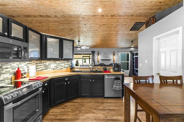 9880 86th Street, Vero Beach, FL 32967