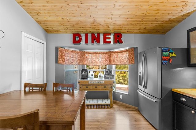 9880 86th Street, Vero Beach, FL 32967