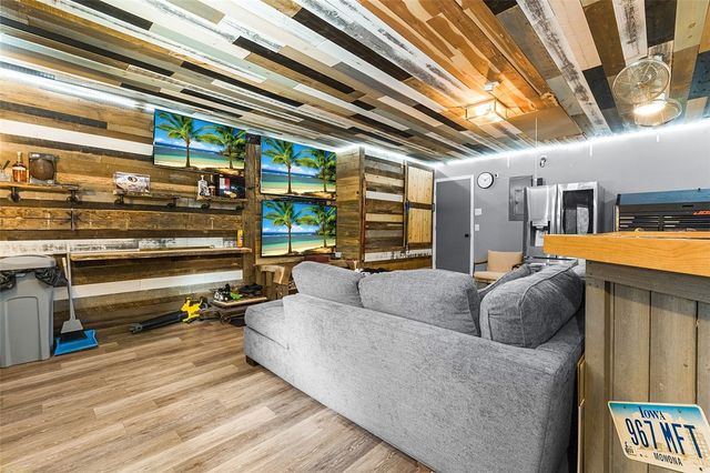 9880 86th Street, Vero Beach, FL 32967