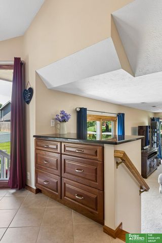 210 Oakwood Drive, Papillion, NE 68133