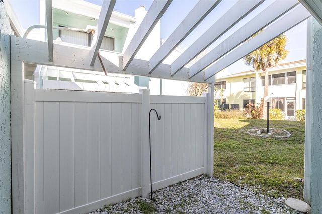 1 WINDRUSH BOULEVARD 87, Indian Rocks Beach, FL 33785