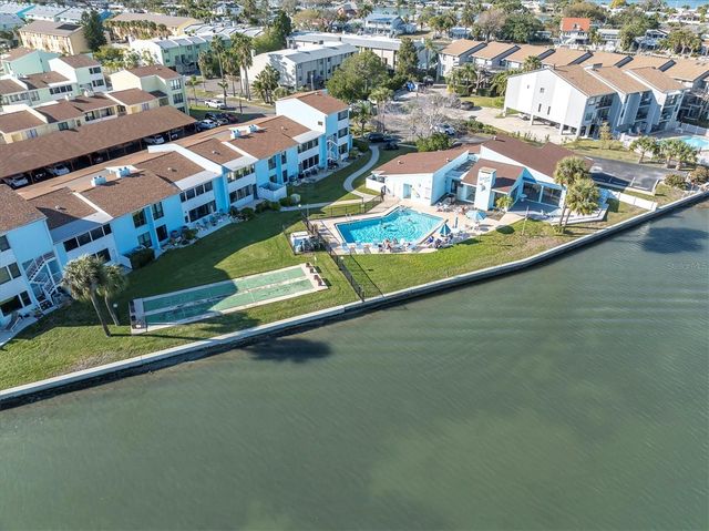 1 WINDRUSH BOULEVARD 87, Indian Rocks Beach, FL 33785