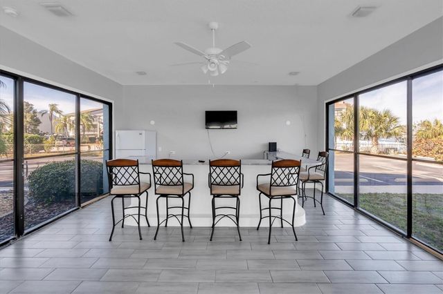 1 WINDRUSH BOULEVARD 87, Indian Rocks Beach, FL 33785