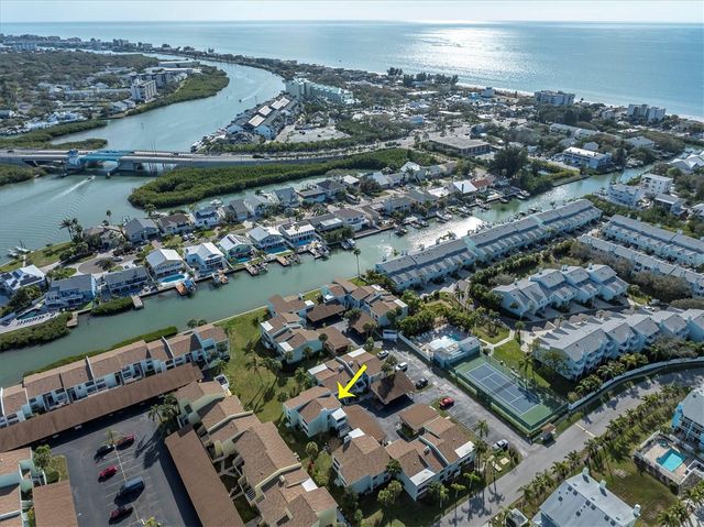 1 WINDRUSH BOULEVARD 87, Indian Rocks Beach, FL 33785