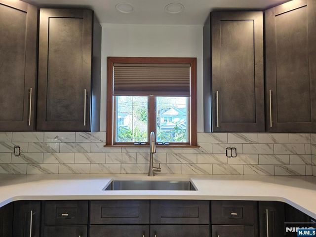 20 Buff, Tenafly, NJ 07670