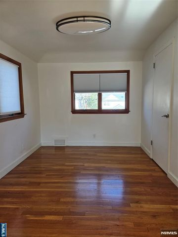 20 Buff, Tenafly, NJ 07670