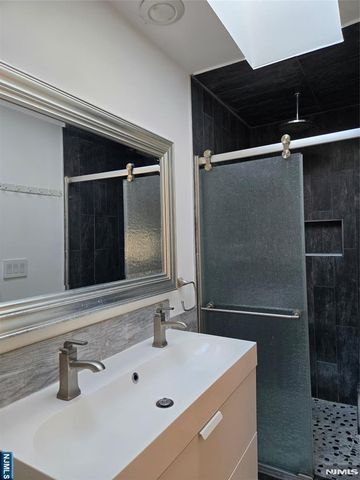 20 Buff, Tenafly, NJ 07670