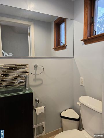 20 Buff, Tenafly, NJ 07670