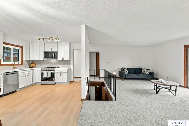 500 Highland Acres Loop, Council Bluffs, IA 51503