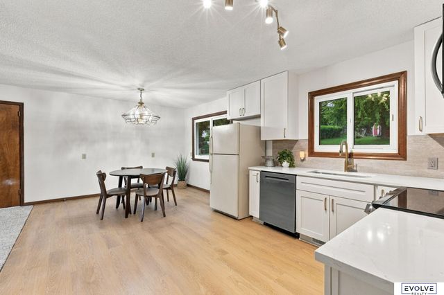 500 Highland Acres Loop, Council Bluffs, IA 51503