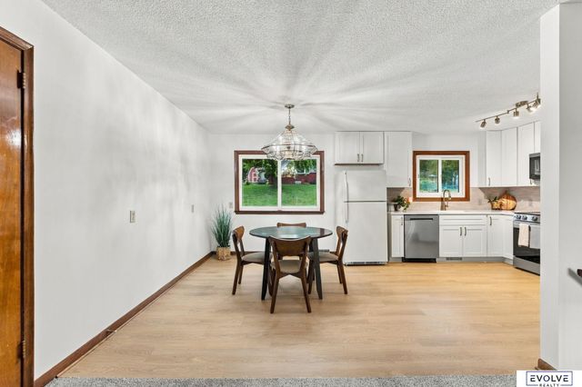 500 Highland Acres Loop, Council Bluffs, IA 51503