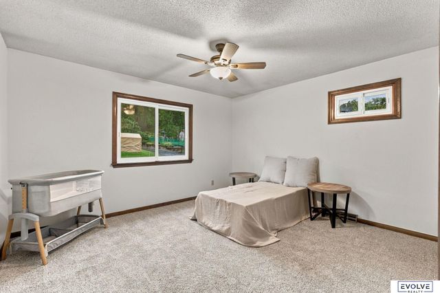 500 Highland Acres Loop, Council Bluffs, IA 51503