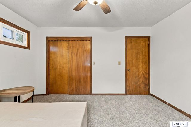 500 Highland Acres Loop, Council Bluffs, IA 51503