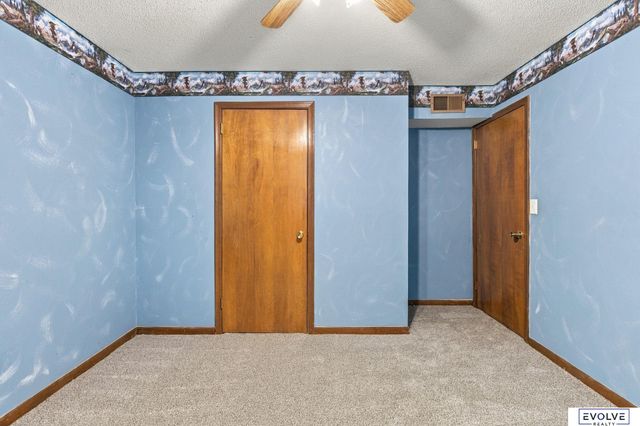 500 Highland Acres Loop, Council Bluffs, IA 51503