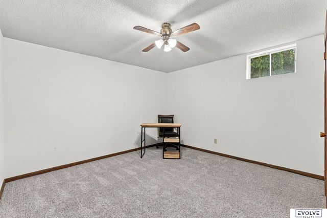 500 Highland Acres Loop, Council Bluffs, IA 51503