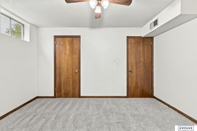 500 Highland Acres Loop, Council Bluffs, IA 51503
