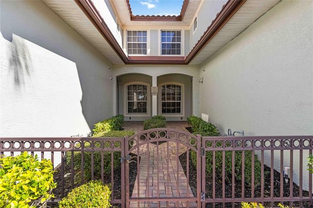 8239 MIRAMAR WAY 102, Lakewood Ranch, FL 34202