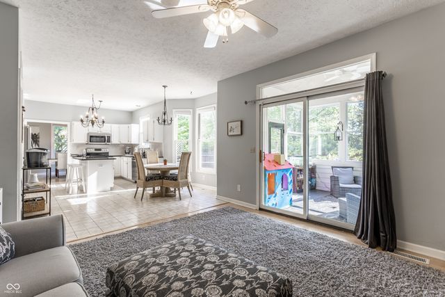 6931 Bluffgrove Circle, Indianapolis, IN 46278