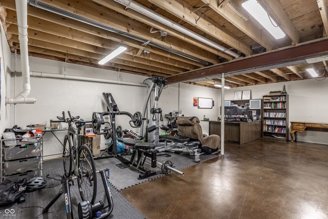 6931 Bluffgrove Circle, Indianapolis, IN 46278