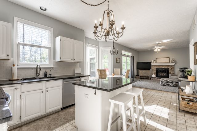 6931 Bluffgrove Circle, Indianapolis, IN 46278