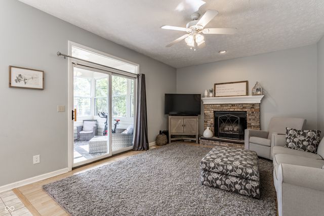 6931 Bluffgrove Circle, Indianapolis, IN 46278