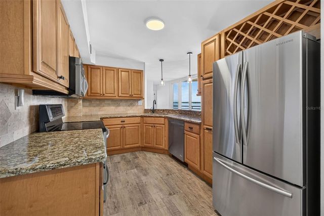 5541 PUERTA DEL SOL BOULEVARD S 412, St Petersburg, FL 33715