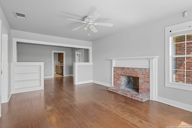 3752 FM 77, Nixon, TX 78140