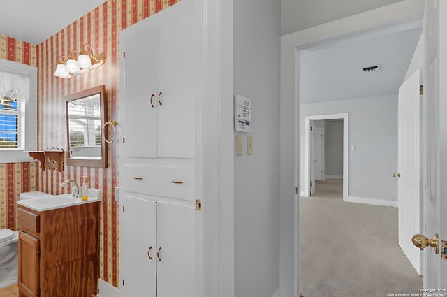 3752 FM 77, Nixon, TX 78140