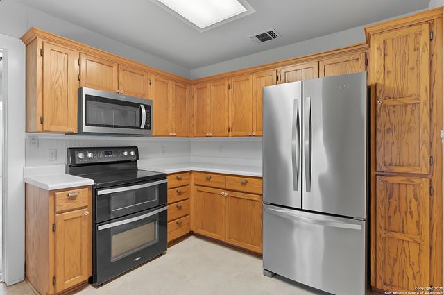 3752 FM 77, Nixon, TX 78140