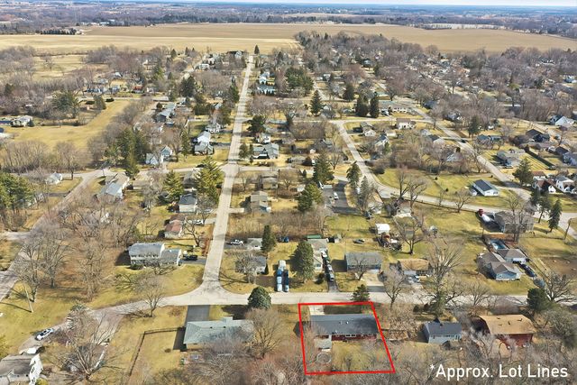 4717 Winnebago Drive, Wonder Lake, IL 60097