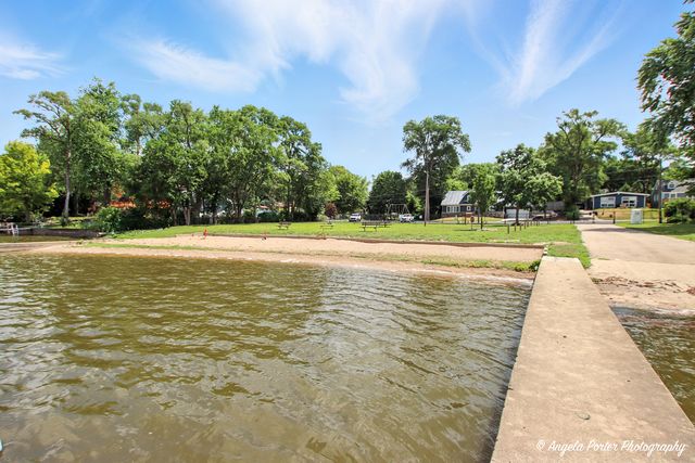 4717 Winnebago Drive, Wonder Lake, IL 60097