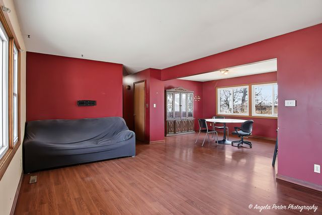 4717 Winnebago Drive, Wonder Lake, IL 60097