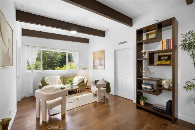 1930 Weepah Way, Los Angeles, CA 90046