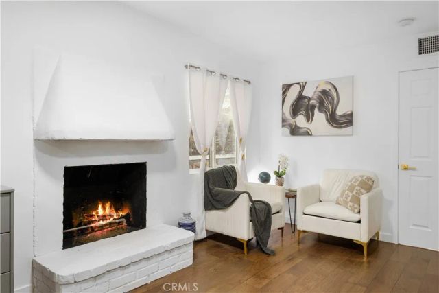 1930 Weepah Way, Los Angeles, CA 90046