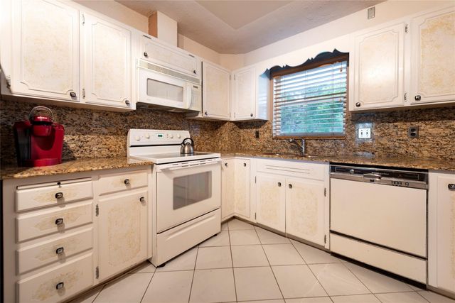 3333 NE 36th Street 6, Fort Lauderdale, FL 33308