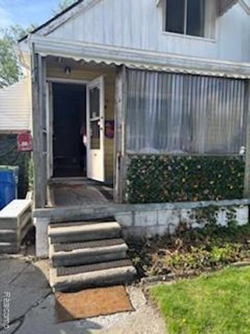 7204 Hudson Avenue, Warren, MI 48091