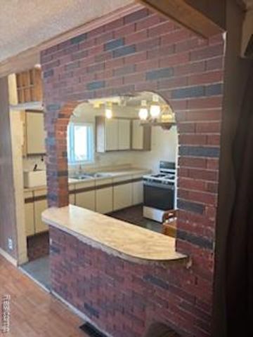 7204 Hudson Avenue, Warren, MI 48091