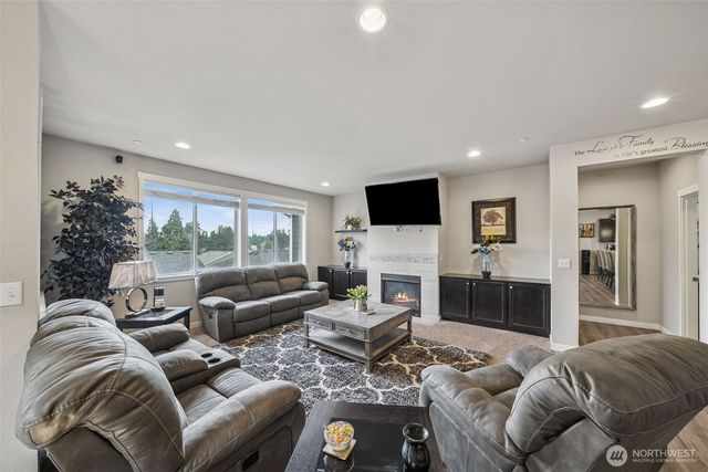 10707 130th Street E, Puyallup, WA 98374