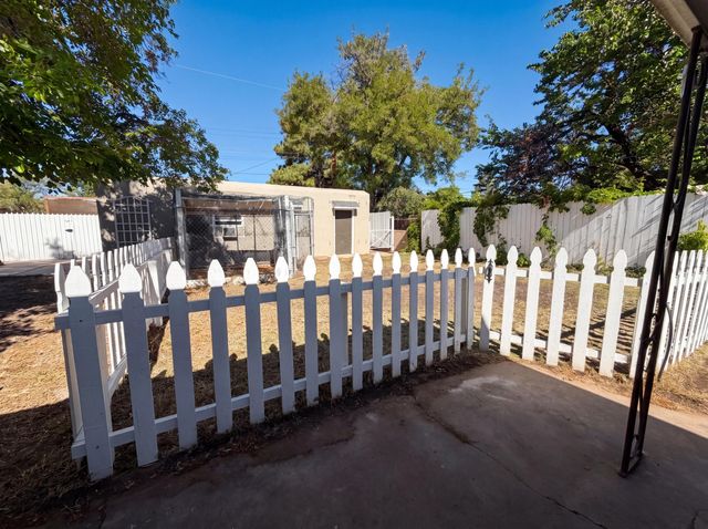 817 Truman Street NE, Albuquerque, NM 87110