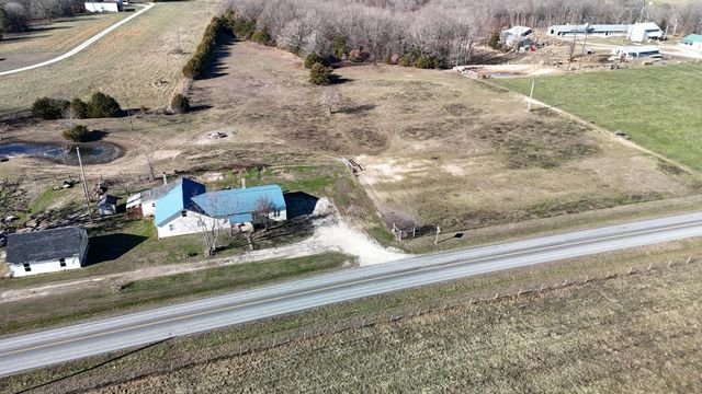 2576 State Highway Nn, Seymour, MO 65746