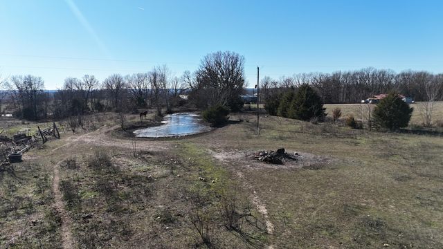 2576 State Highway Nn, Seymour, MO 65746