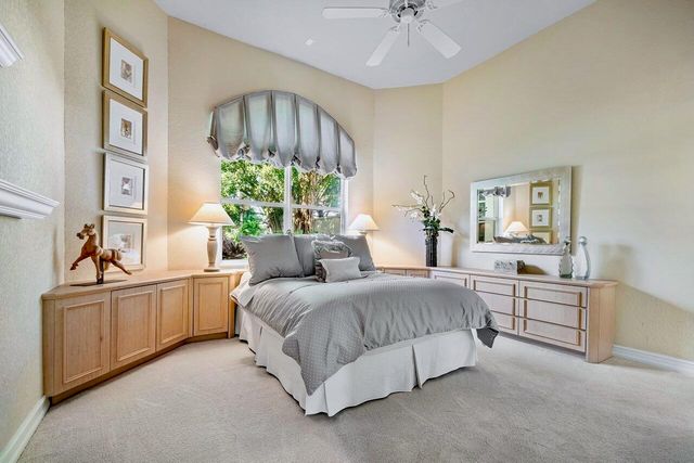 56 Island Drive, Boynton Beach, FL 33436