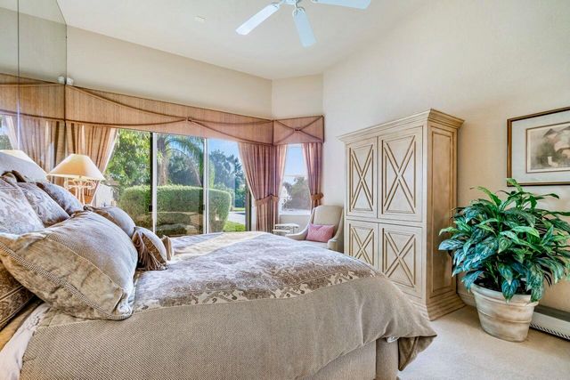 56 Island Drive, Boynton Beach, FL 33436