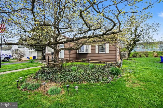 1309 KINGSLEY RD, Camp Hill, PA 17011