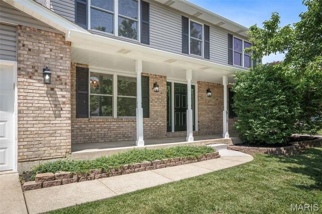915 Hunter Chaise Drive, Wentzville, MO 63385