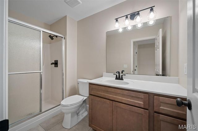 915 Hunter Chaise Drive, Wentzville, MO 63385