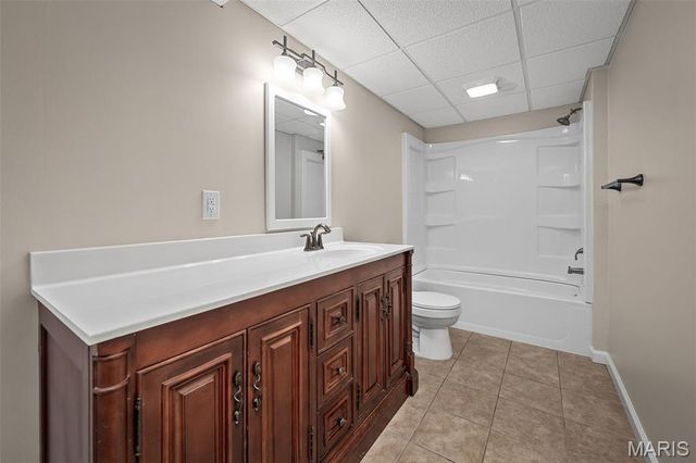915 Hunter Chaise Drive, Wentzville, MO 63385