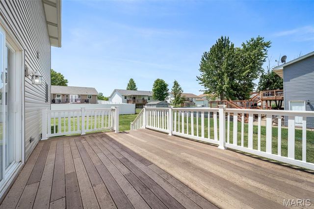 915 Hunter Chaise Drive, Wentzville, MO 63385