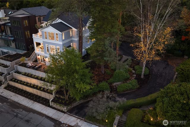 1031 McGilvra Blvd East, Seattle, WA 98112