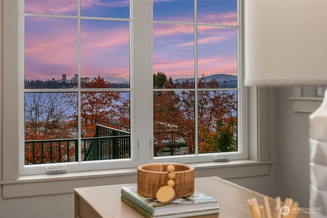 1031 McGilvra Blvd East, Seattle, WA 98112